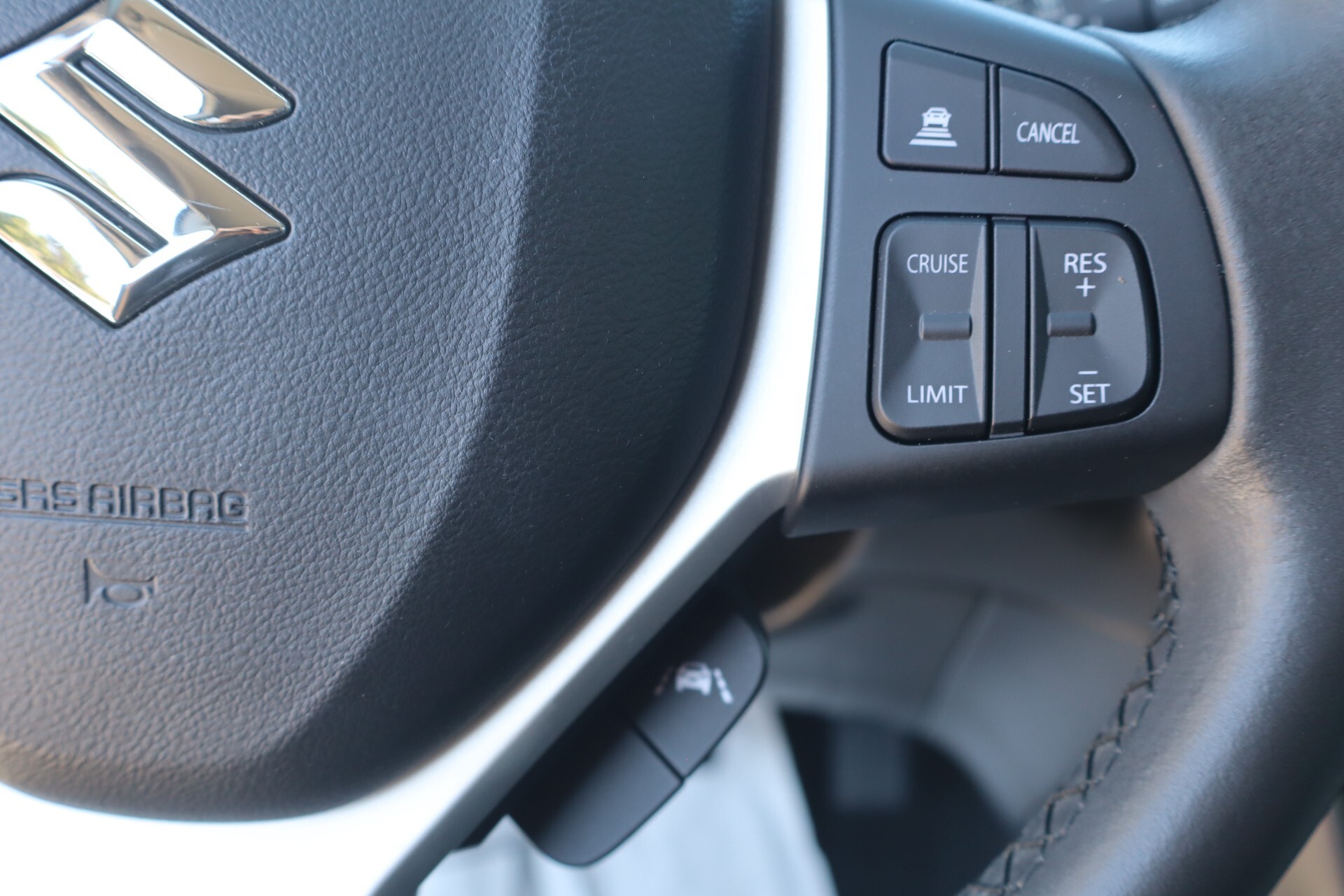 Suzuki S-Cross 1.4 Hybrid Top+
